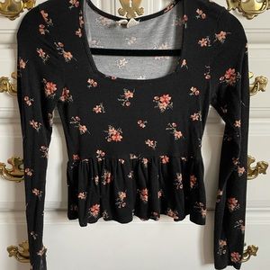 Sky and sparrow black, pink, and green floral long sleeve.       Size: XS